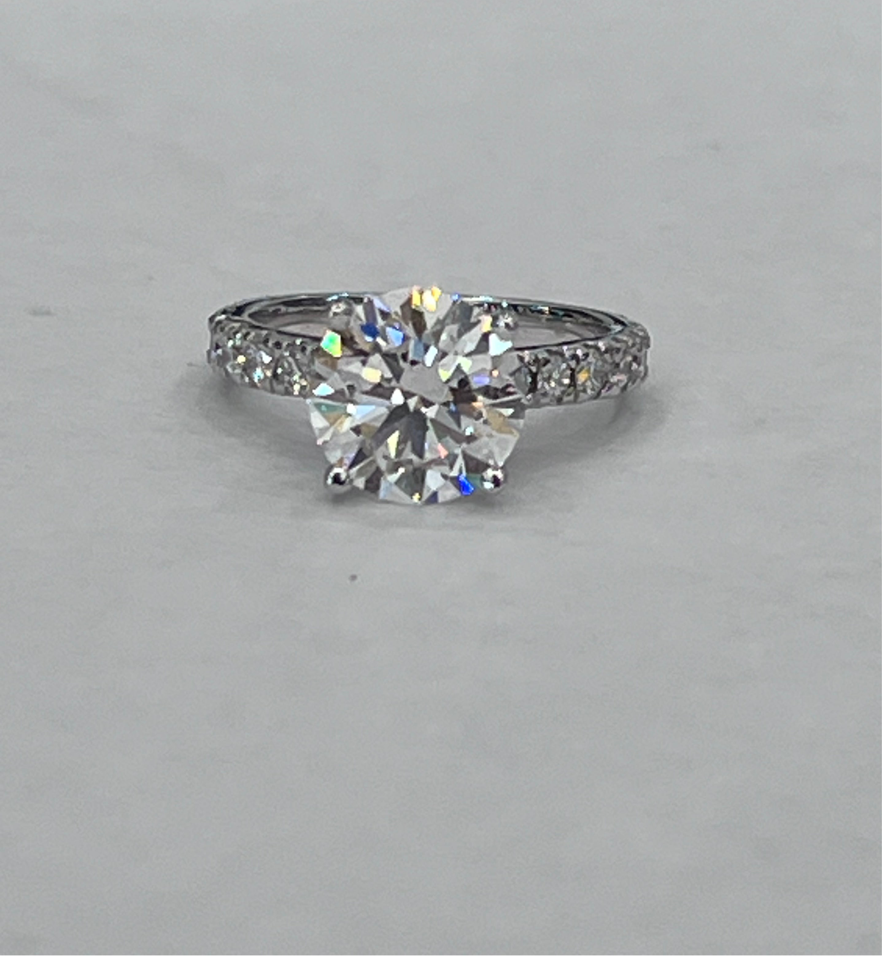 Lab Grown Diamonds Engagement Ring