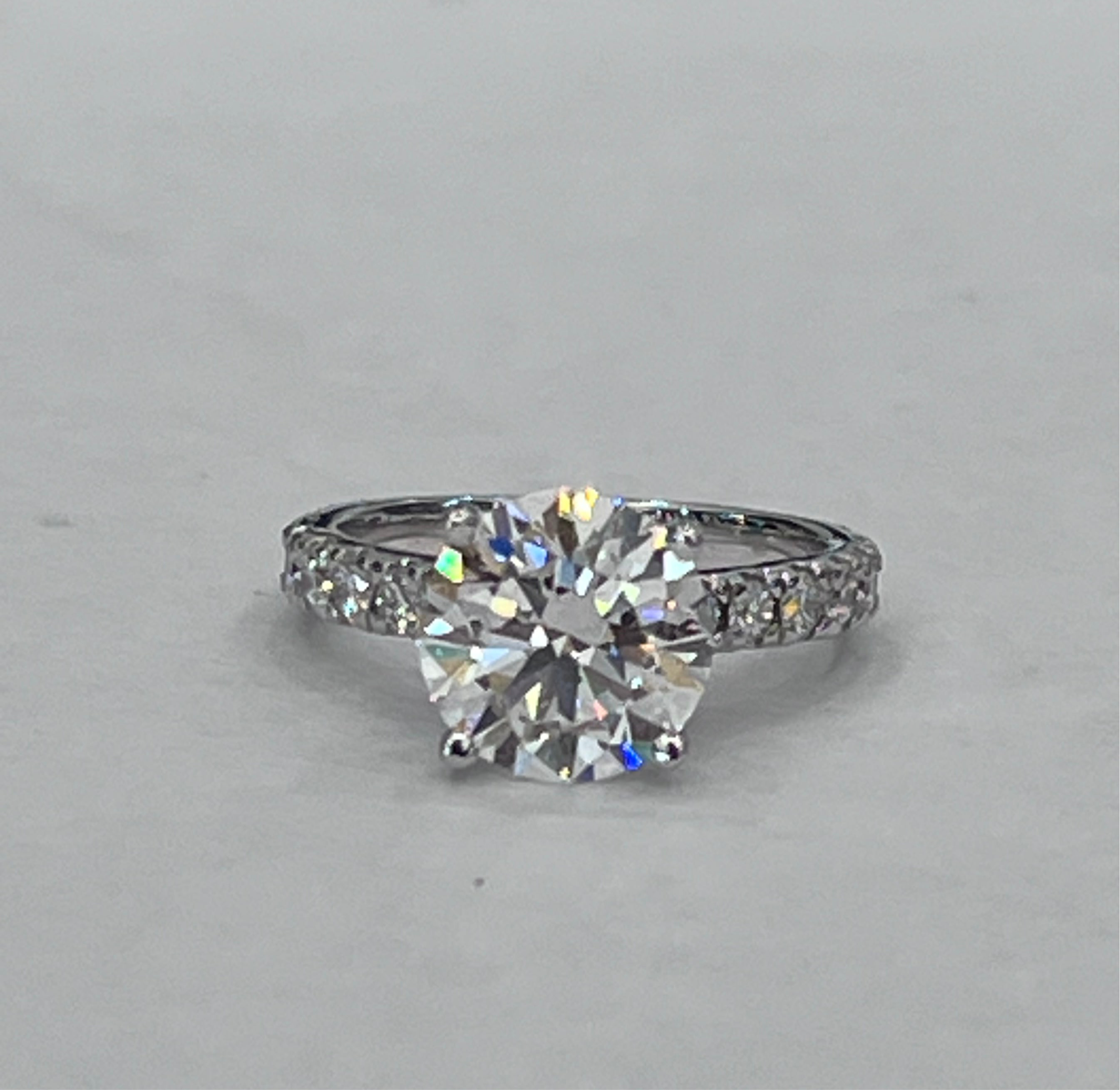 Lab Grown Diamonds Engagement Ring
