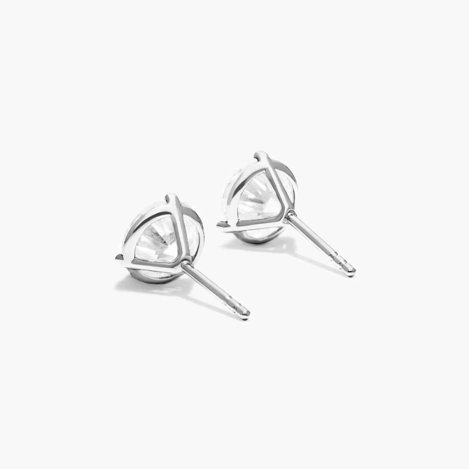 2.00 Ct D VVS2 Lab Grown Diamond Stud Earrings 14K Gold Push Backs – IGI Certified