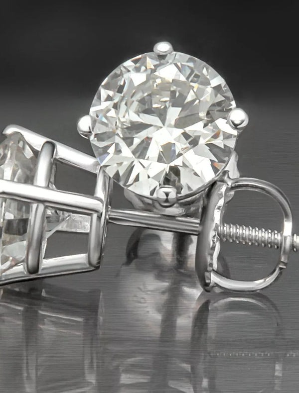 IGI Certified 2.00ct E/VVS2 Lab-Grown Diamond Stud Earrings – 14K Yellow Gold