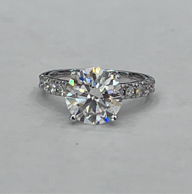 Lab Grown Diamonds Engagement Ring