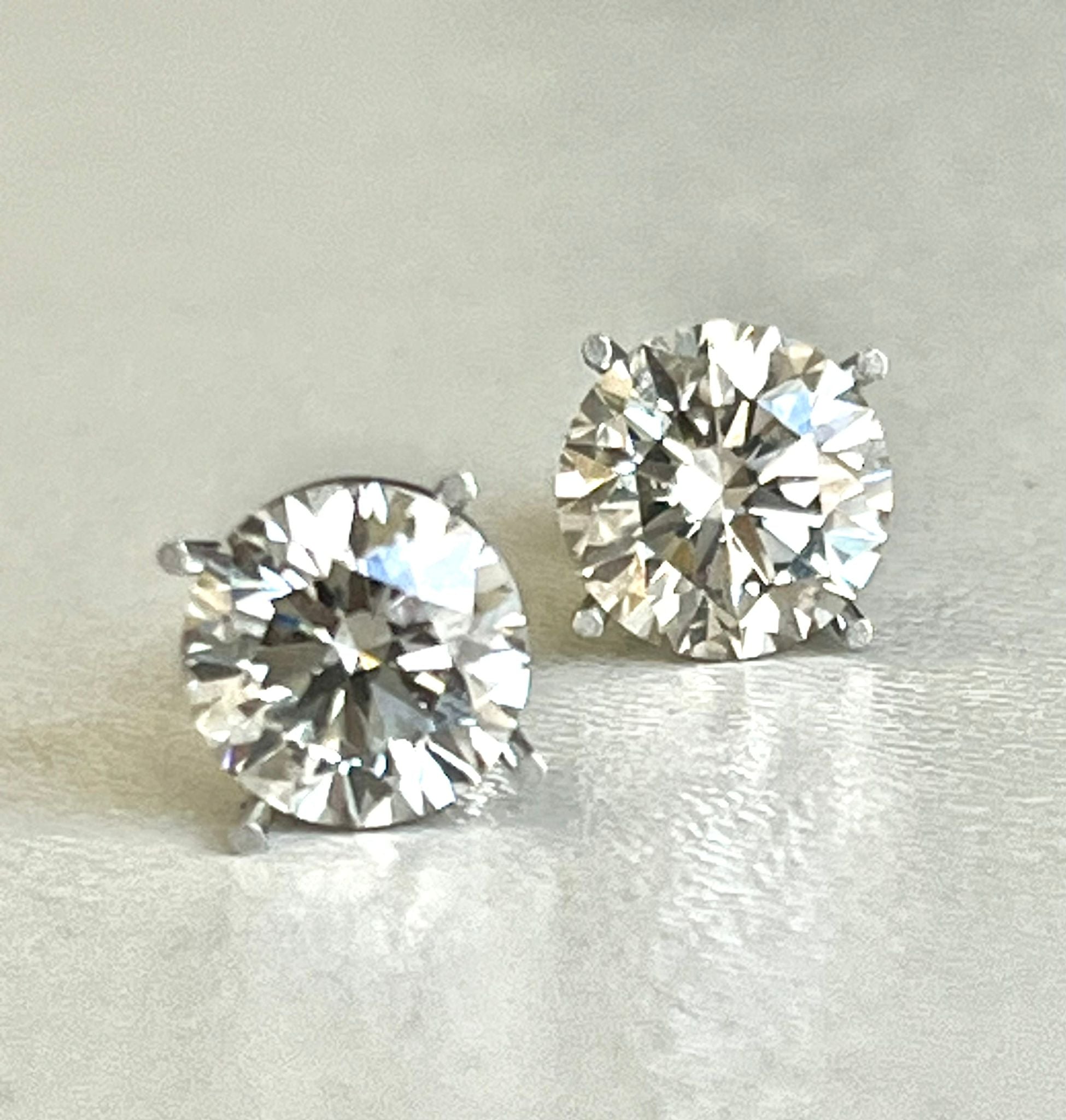 1.00-10.00 Carat Round Lab Grown Diamond Earrings Studs 14K White Gold D VS1 IGI Certified