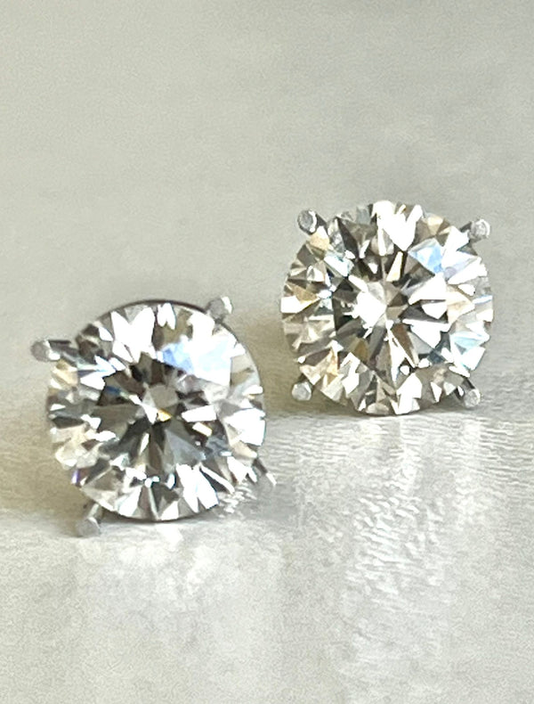 IGI Certified 3.00ct Lab-Grown Diamond Stud Earrings – F/VS1  14K Solid Gold