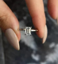 Certified 1.00 CT E/VS1 Emerald Cut Lab Grown Diamond Engagement Ring 14k Gold