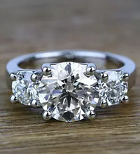 4.00 CT E VS1 Lab Grown Round Cut Diamond Three Stone Engagement Ring IGI 14k