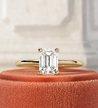 IGI Certified 1.00 Carat F VS1 Lab Grown Diamond Emerald Engagement Ring